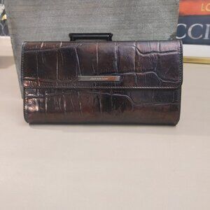 Jones New York Croc Embossed Faux Leather Wallet Multiple Card Slots ID Window